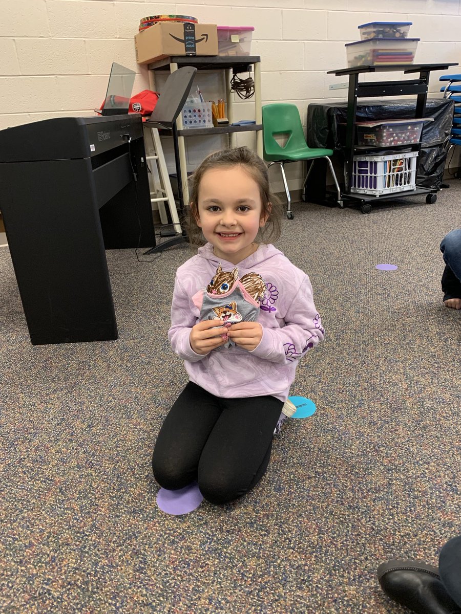 A special visitor to music class! 🎶 #NfSquirepride