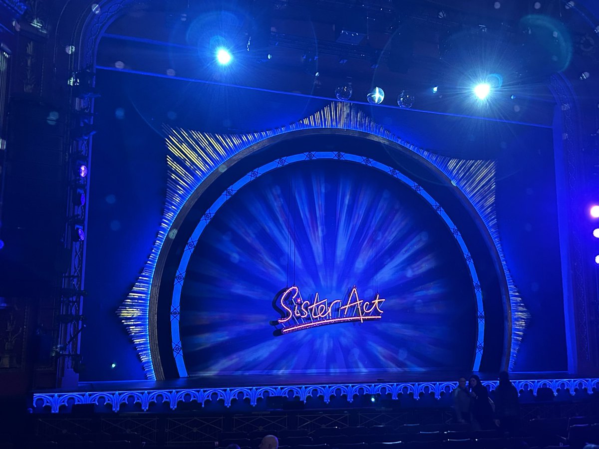 ChrisLincoln80's tweet image. Return trip to the convent to watch and enjoy @sisteractsocial @Beverleyknight @Lemar @BradJudge @Emmaralstonuk @LesleyJosephTV @LizzieBea3 @CliveRoweTV #SisterAct #Nuns #Convent #Theatre #Musicals #WestEnd #Tour @DominionTheatre