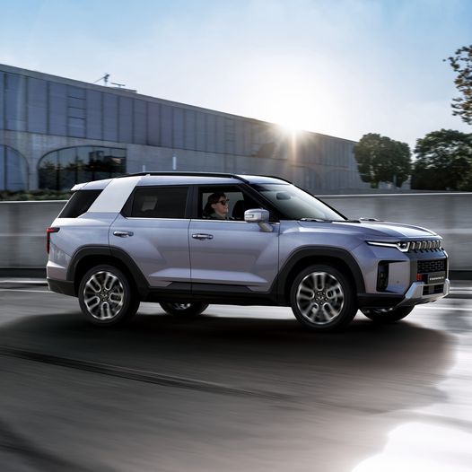 blackdownmotor's tweet photo. Wherever your next journey takes you, you'll enjoy the drive with the KGM Torres🌅

Feel the fun driving and control you get from the optimised normal, sport and winter driving mode with the automatic transmission. https://t.co/Vpd9n6oC3L