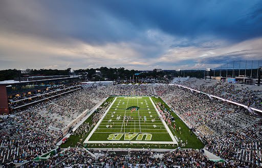 After a great visit i’m grateful to God and @CoachM_Patrick for an offer to UAB! #WinAsOne #GoBlazers @CoachGCarswell @DemetricDWarren @TomLuginbill @TheUCReport @CraigHaubert @SWiltfong247 @adamgorney @mfarrellsports @Zack_Poff_MP @ChadSimmons_ @JohnGarcia_Jr @RivalsFriedman