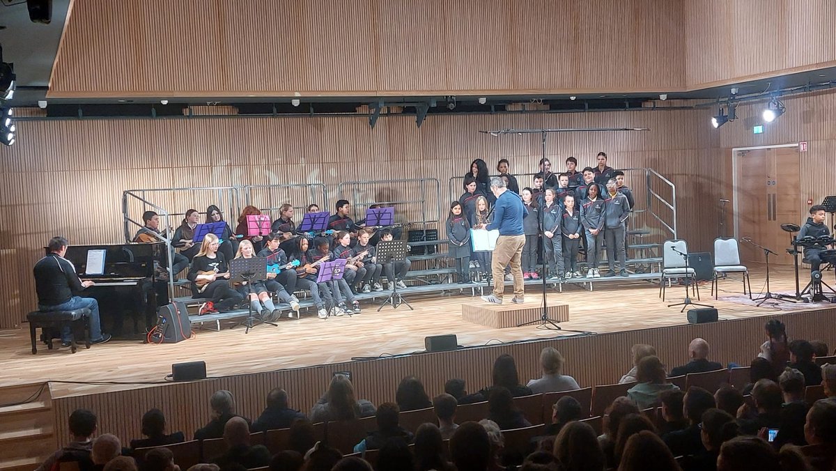 Superb performance in the Lark Theatre by the students led by Mr. Ryan and Mr. Hegarty click the link to hear it!
facebook.com/61556767163830…