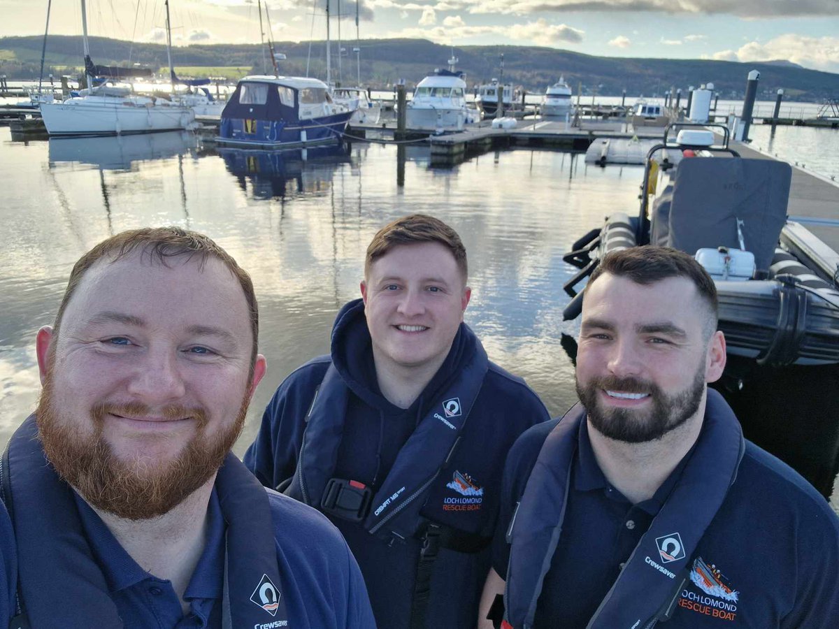 Say hello to LLRB's newest RYA Powerboat Instructors.