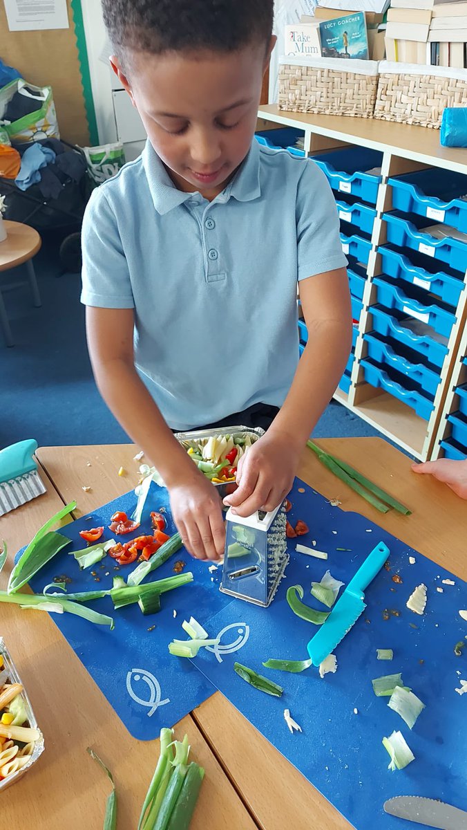 Dinner is served…! At Cookery Club tonight the children made healthy pasta salads… they’ve made great progress with chopping and slicing too! Delicious! 👩‍🍳👨‍🍳