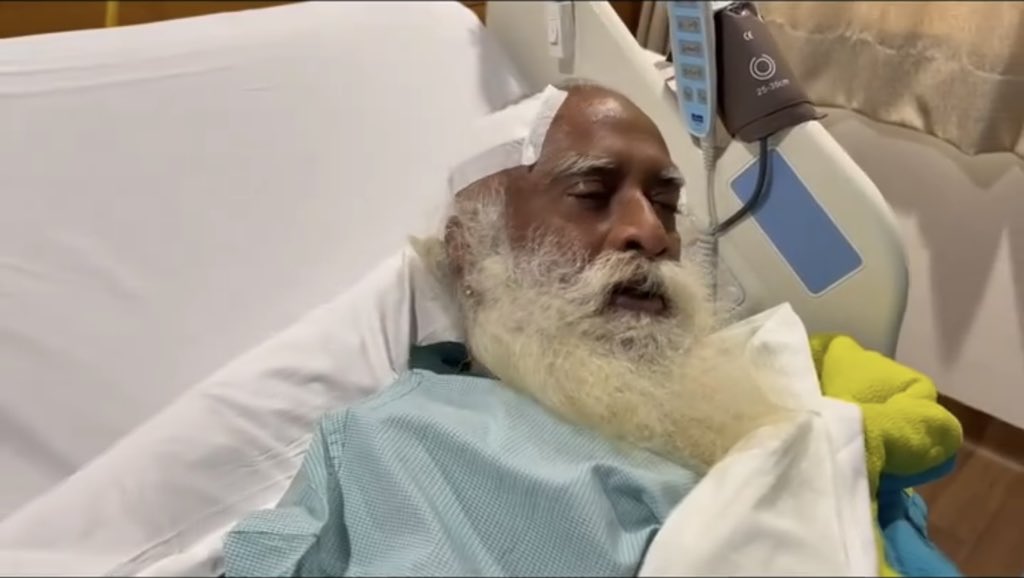 For a whole life you preach - Ayurveda. When it comes to your own health , you choose modern medicine. Waah. His followers should think before going to Ayurveda. I wish him a speedy recovery.. #MedTwitter #Sadhguru #Allopathy