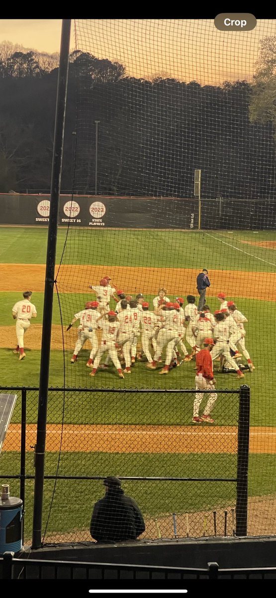Heck of a win for our @CHSBaseWarriors program tonight. A walk-off win in the bottom of the 8th for the good guys! #WarriorFam