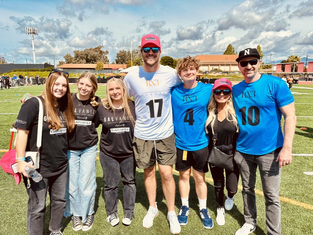 GALvanize tweet media