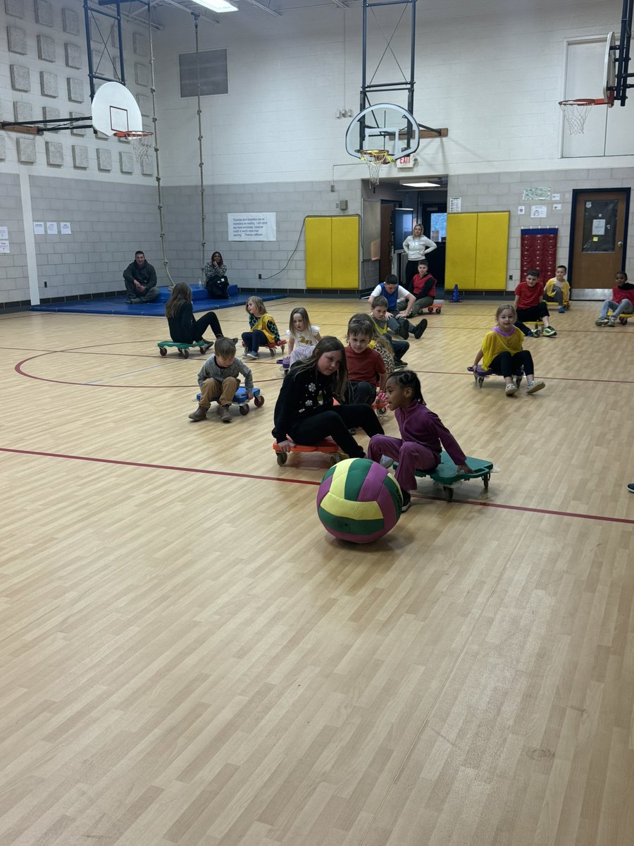 BarbAAnderson5's tweet photo. Had a fun time @MtHopeNanjemoy tonight for Family Game Night. https://t.co/jDK933XVse