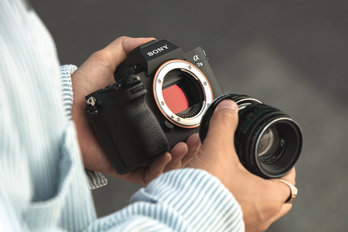 delfieart's tweet photo. The Best Cameras to Sell in 2024 (And How Much $ You’ll Make) https://t.co/RXoK1f0pX2 https://t.co/xjMSTgh4Xp
