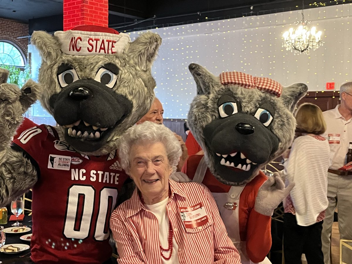 helen_phifer's tweet photo. My 92 year old Mom with Mr. And Ms. Wuf. Mom has been a State fan since the 1940s. She even got a little sugar from Mr. Wuf! You go Mom! #GivingPack @NCState @PackAthletics #OneWolfpack https://t.co/IwnwgHA1wL