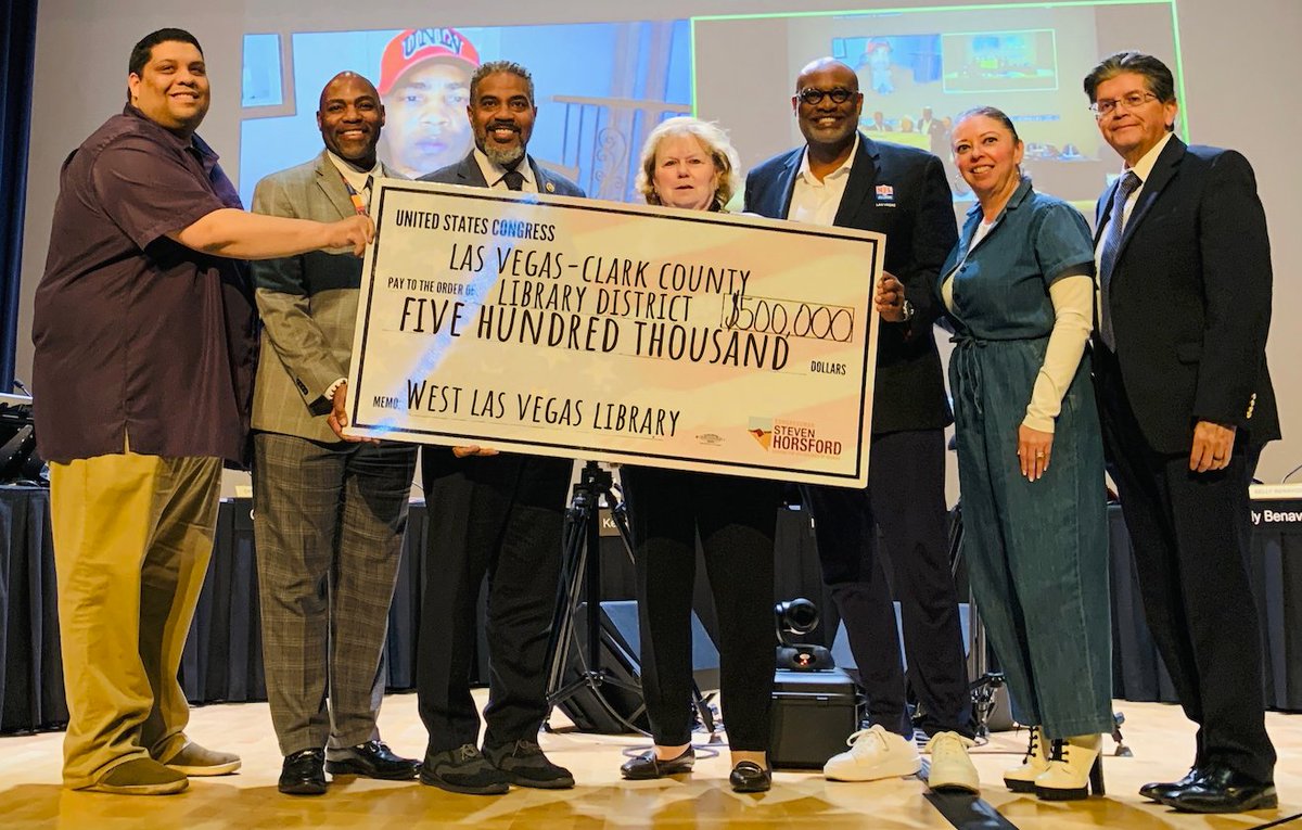 Thank you to Congressman @StevenHorsford for presenting a check from the #UnitedStatesCongress to support the construction of our new #WestLasVegasLibrary that will be opening in the Historic Westside of @CityOfLasVegas in the fall of 2025 🖤! thelibrarydistrict.org/westlvlibrary #FreeToBe