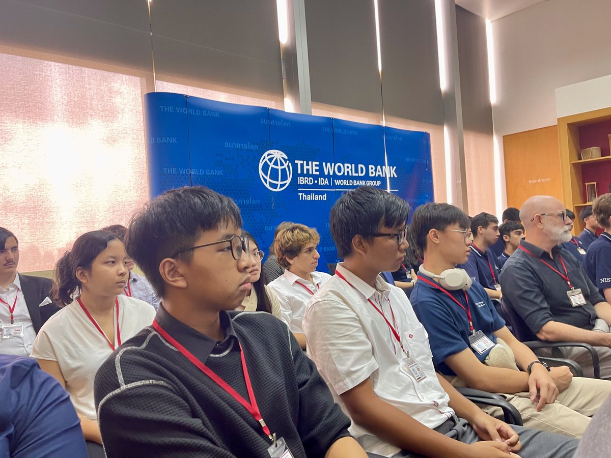 Last week The @WorldBank hosted ISB, NIST, and Bangkok Prep students for a session filled with insights. Dr. Ronald Mutasa, an #ISB parent, guided them through economic development projects. Our #ISBPanthers are now refining their projects with valuable feedback! #EducationImpact