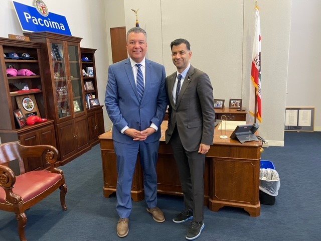 #TeamCanadaUSA CG @Zaib_Shaikh and @SenAlexPadilla are proud that Canada is one of CA’s top investors and that 875 Canadian companies create jobs for 64,650 Californians. They also affirmed that Californian economic, climate and energy security depend on partnership with Canada.