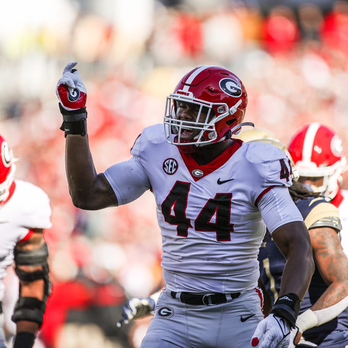 chxnluh's tweet photo. In a 5 year span, Georgia could have a first overall pick in football, basketball, AND baseball?? ☝️ https://t.co/XpwyQrjFwK