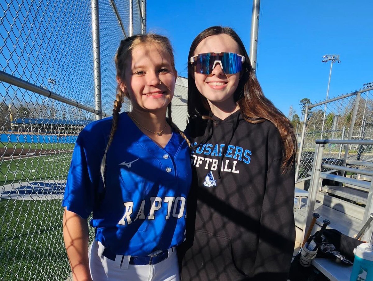 IzzyLeppert's tweet image. I hit 2 in the park home runs. Saw P-Dawg, who is still recovering from an injury but still strong as ever. I can’t wait to have her back! Congrats Kasey on your in the park home run!🎉 Way to make contact with the ball girls! @CatamountSB @LongwoodSB @LMC_Softball