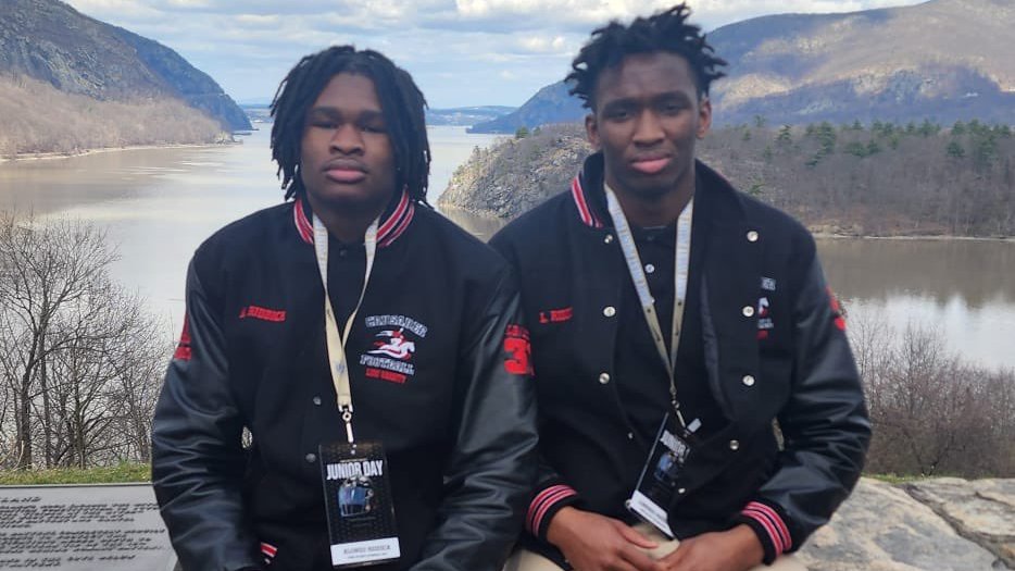 Riddick twins chime in on Junior Day visit to Army West Point “Don’t Be On The Outside Looking In … Come Inside GBK For The Latest Dose Of #ArmyFootball Recruiting News, Highlights & Updates” @GoBlackKnights #GoArmyBeatNavy @Rivals bit.ly/48Z1aSY
