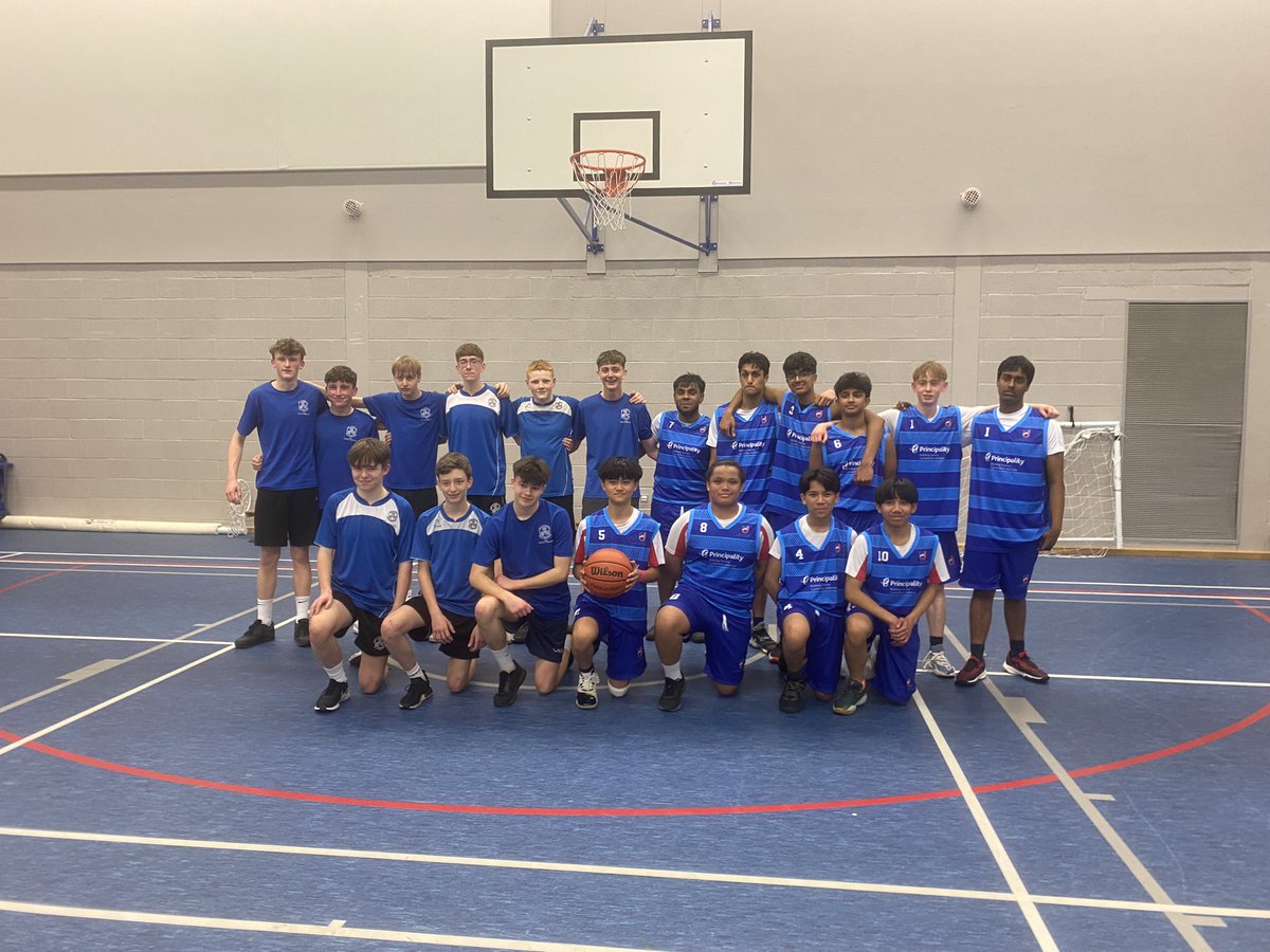 Some brilliant skills on show today in our year 9+10 basketball fixture against @IslwynHighSport. Boys were able to get the victory and shown fantastic levels of sportsmanship through out - Well done boys!🙌🏼🏀 #Extracurricular #Joesfamily