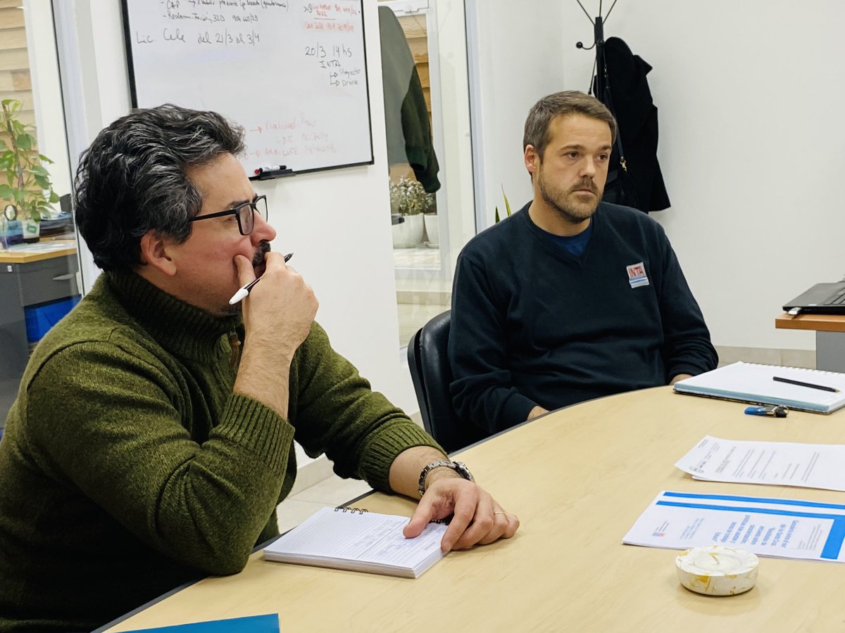 🚣🏽‍♀️ | Santa Cruz y el INTA concretan mesa de trabajo en torno al Programa ImpaCT.AR.

Planeamiento Estratégico y el Instituto Nacional de Tecnología Agropecuaria – Estación Experimental Agropecuaria Santa Cruz (INTA EEA).

Nota 🔗 bit.ly/4a1jlsx