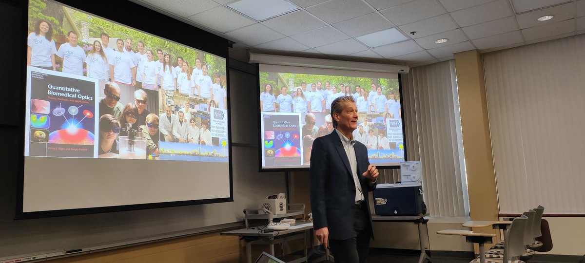 VU_Biophotonics's tweet photo. Spring seminar series update-  Sergio Fantini, Professor, Biomedical Engineering, Tufts University, gave an impressive talk on  "Non-invasive Optical Imaging of the Human Brain: Dual-slope Techniques and Coherent Hemodvnamics. https://t.co/oNMasEFGpx