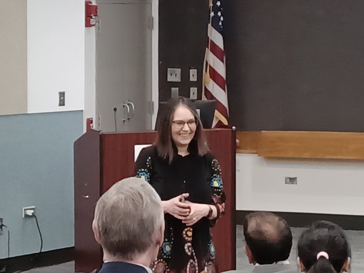 Congratulations to Dr. Eti Cukierman @ednacukierman for receiving the Marvin and Concetta Greenberg Endowed Chair! You are a role model, a kind, unique and exemplary scientist, colleague, and friend! @FoxChaseCancer