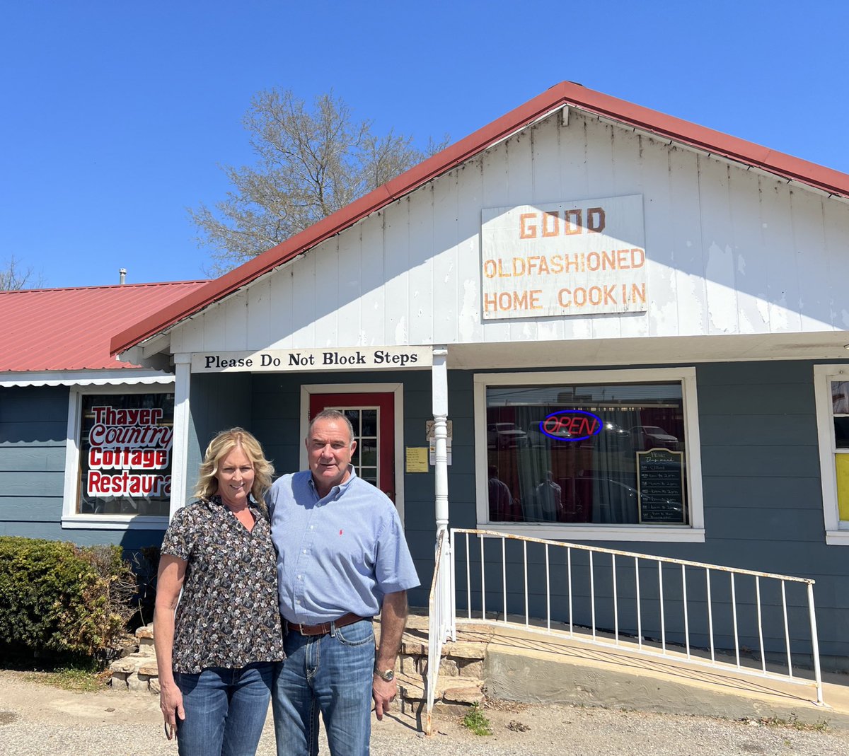 Stopped for lunch at the Country Cottage in Thayer today. Wednesday's lunch special — fried chicken. Great food and great people!