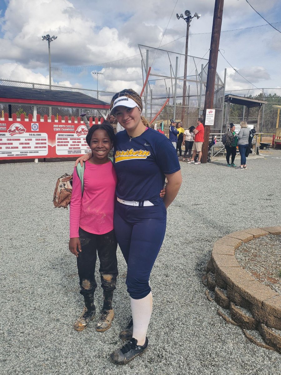 I had an amazing opportunity to go and share knowledge of the game At <a href="/BullCityLL/">BullCityLittleLeague</a>! So glad I got the opportunity to give back to the sport and encourage these athletes like so many have done for me.<a href="/EllisStarz/">Starz Gold Ellis</a> <a href="/CarleighNester/">Carleigh Nester</a> <a href="/GCPrideSoftball/">Greensboro Softball</a>