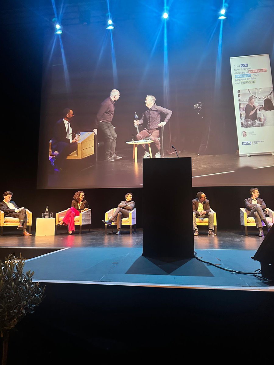 Enrichissant débat ce soir autour du mémorandum de l’UCM ! Des sujets clés abordés : bien-être des indépendant•es, allègement des charges administratives, digitalisation des PME... Merci pour l'invitation ! #UCM #Débat @UCMMouvement