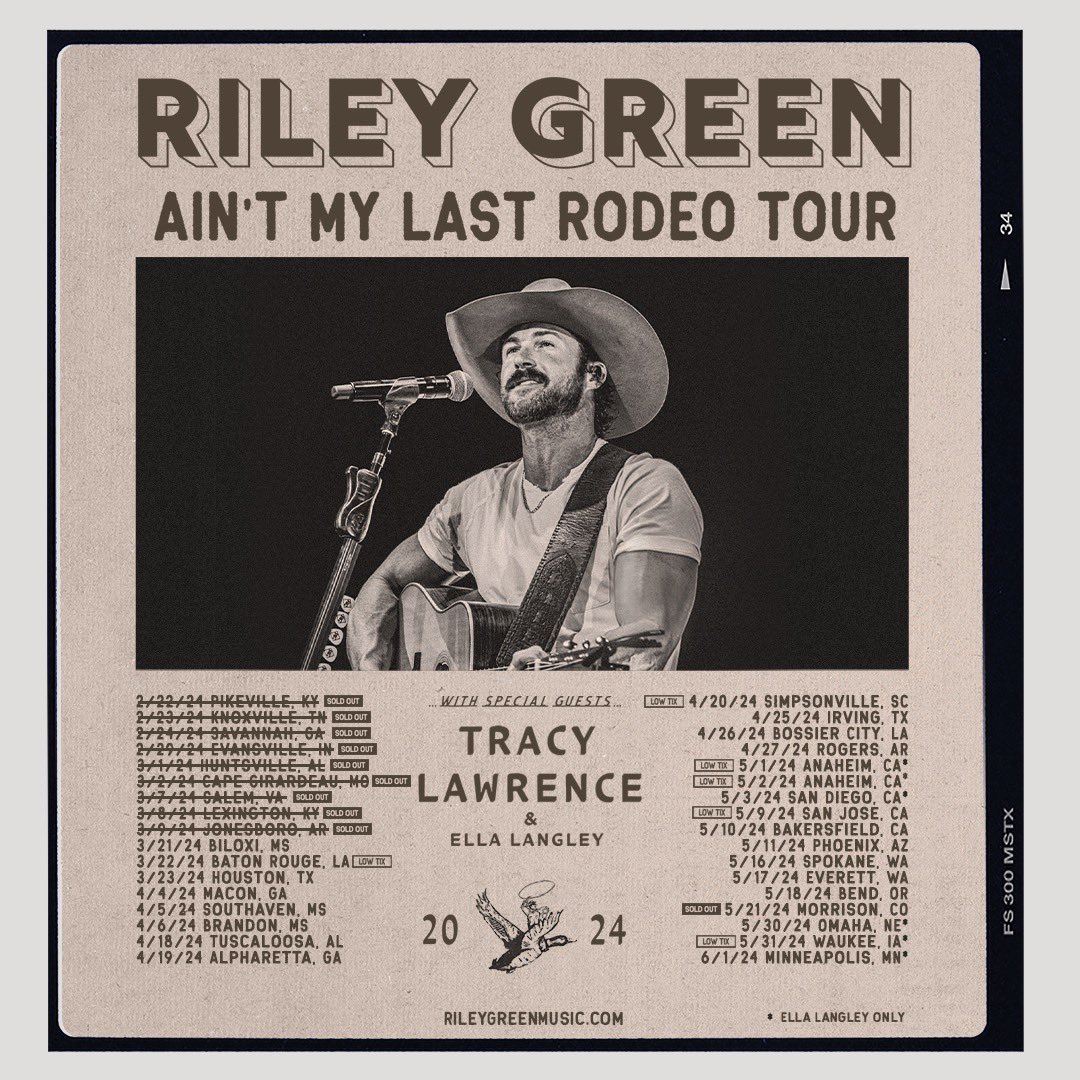 Havin ourselves a time out on the road with y’all. See you tomorrow Biloxi! rileygreenmusic.com/tour/