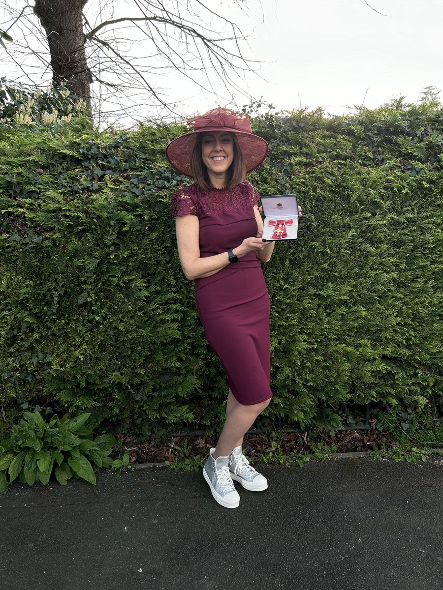 Kate Lee tweet media