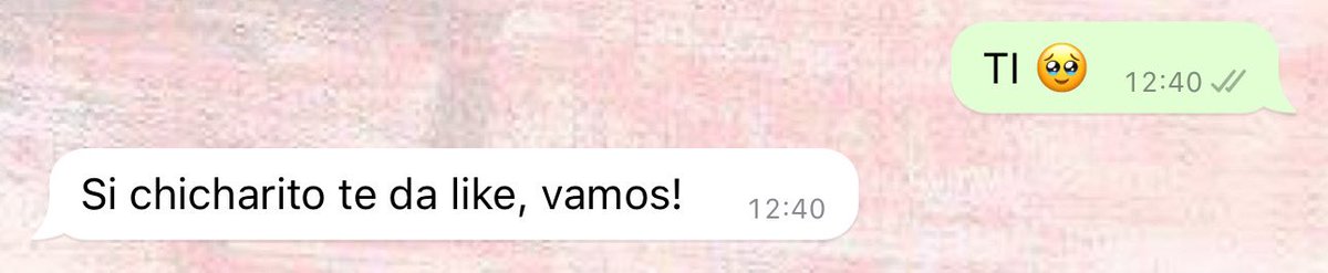 sandiblu's tweet photo. Hola @CH14_, me dijo mi novio que si le das like a este tuit cancelamos un compromiso muy importante y me lleva al partido de MTY-Chivas. 
PORFIIIIIS DAME LIKE.🫰🏻✨ RT porfis, ayúdenme a que Chicharito vea este tuit. https://t.co/rgMKyAgqhB