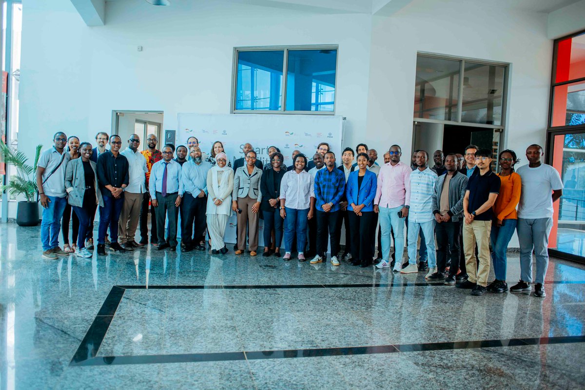 cmu_africa's tweet photo. A Smart Mobility Lab has been launched in Kigali to foster innovation, promote sustainability, and advance digital transformation in the mobility sector. The lab is a partnership between CMU_Africa,@giz_gmbh,
@VWRwanda and others. 
#SmartMobilityLabRw 
#DigitalTransformation https://t.co/rHXzAH5df4