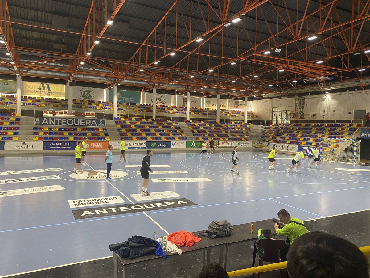 📝Another day of learning from the best @tetefutsal10 @jcrispi6 @carlosmugon