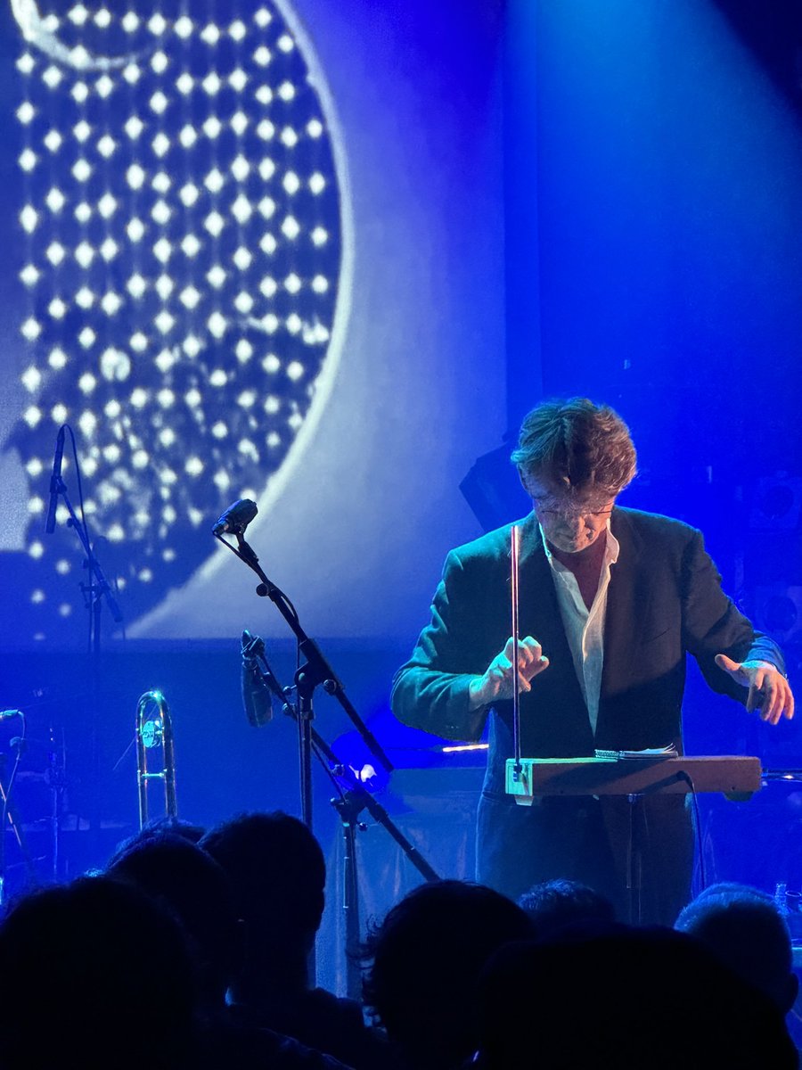 djenvert's tweet image. Du theremin ! #pram