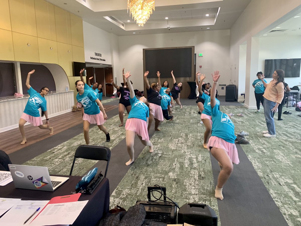 📸 highlight from the 2024 BCPS Dance Festival - West/Central Zones Pictured is <a href="/PikesvilleHS/">Pikesville HS</a> under the direction of Ms. DeCarlo. They took advantage of lobby space and coaching feedback to conduct a rehearsal. #hardworkpaysoff <a href="/BCPSDance/">BCPS Office of Dance</a> <a href="/dtpilate38/">Darryl Pilate</a> <a href="/schneckbk/">Brian Schneckenburger, Ph.D.</a> <a href="/sfisherBCPS/">Sherri Fisher</a>
