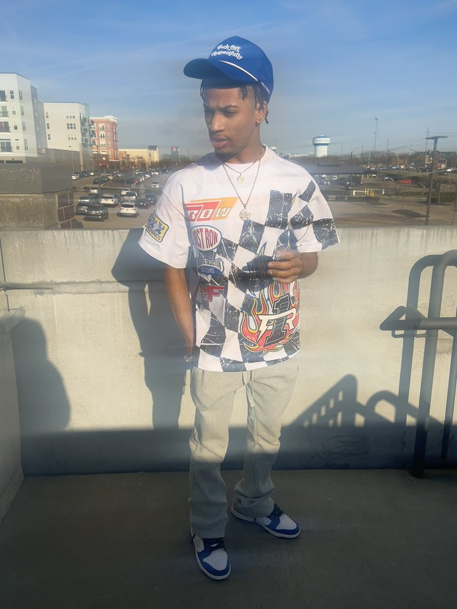 TooRecklesss_'s tweet photo. Yung fly shit😵‍💫 #21 #happybirthday https://t.co/5myAb7bVqy
