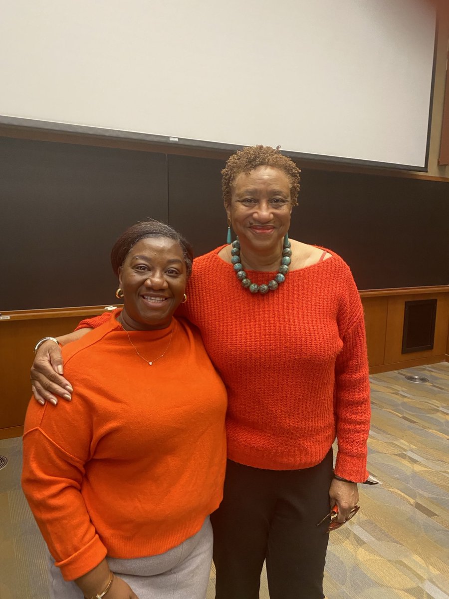 Tressie McMillan Cottom gave a brilliant (and beautiful) lecture on “Beauty,” followed by an equally brilliant Q & A session. The supple workings of her minds—what a wonder to behold!! I was ordered to take a picture with her and I happily obliged.