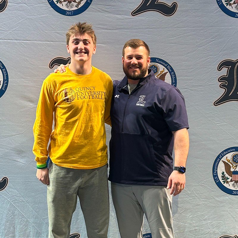 Congratulations to @lemont_football's Daniel Gibson (@danielgibson_14), who has committed to play football at Quincy University (@QUHawksFootball)! Click on the following link to read more: lhs210.net/about-us/news-… #WeAreLemont