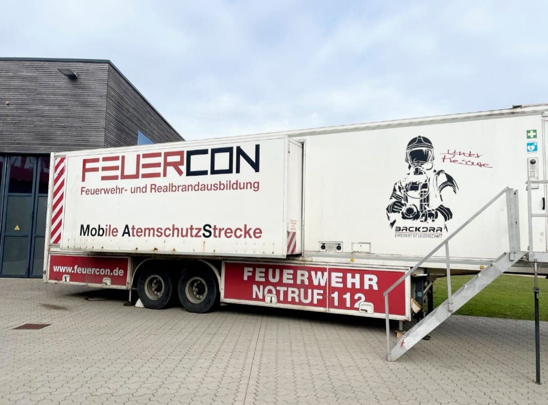 Firepak_de's tweet image. Heute bei der #Feuerwehr in #Westerland gesehen, eine wirklich coole Aktion.

Wir wünschen den #Kameraden und #Kameradinnen gutes Gelingen bei der #Übung!👩🏼‍🚒🍀

Firepak, im #Einsatz für Deinen Einsatz.
firepak.de