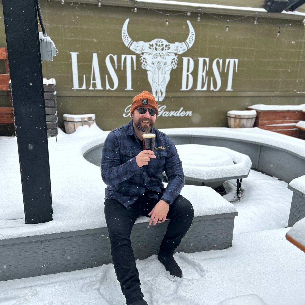 lastbestbrew's tweet photo. Say howdy to our new brew: Peanut Butter Brown Ale - perfect for this cold snap.
A brown ale aged on roasted peanuts. Notes of malty chocolate, roast coffee and dark fruit give a nice compliment to the peanut flavour and aromas. *Contains peanuts. #LastBest #YYC #Calgary https://t.co/W28HwJlJ5m