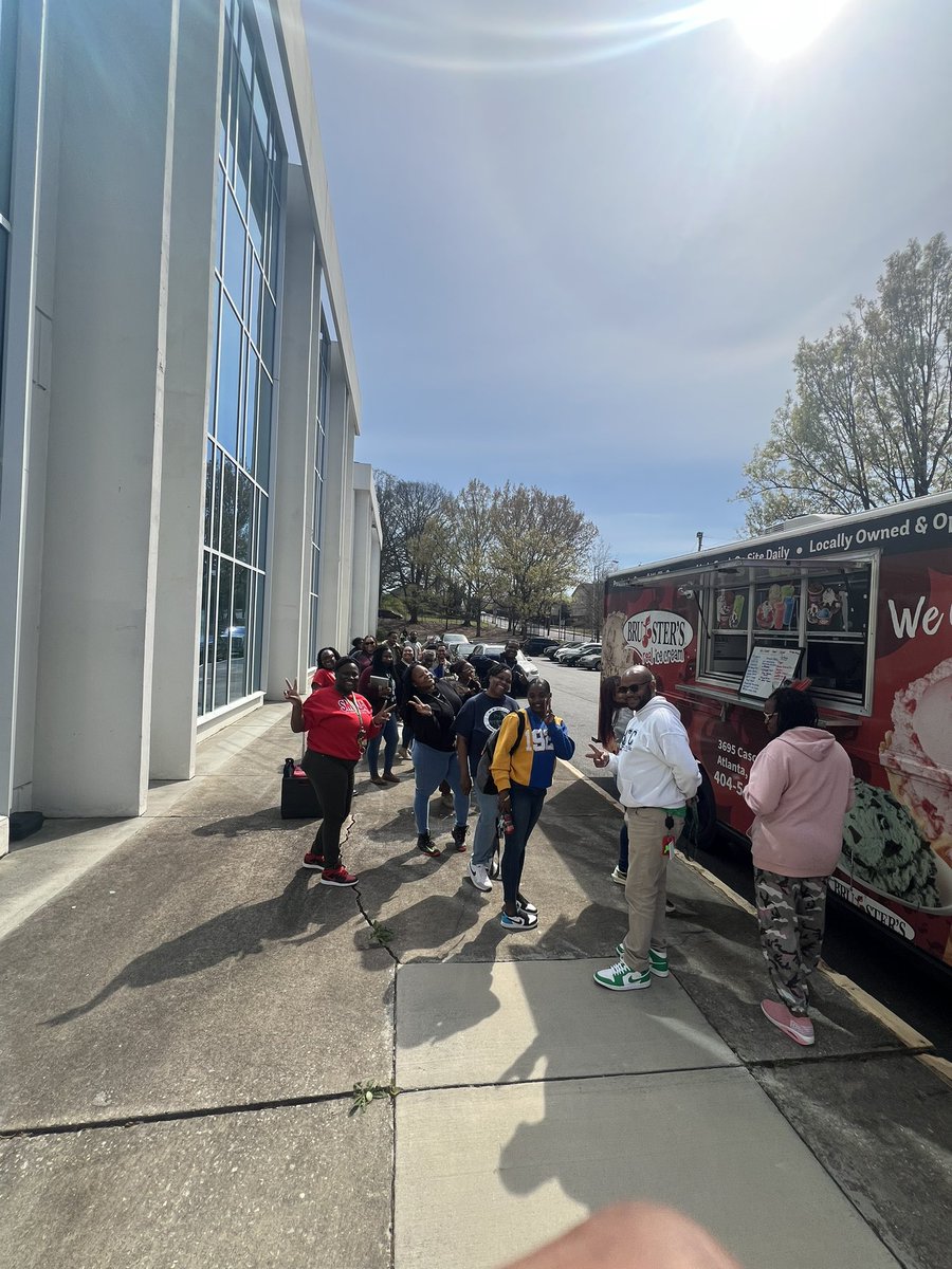 Brusters for the sweetest middle school staff ever! @APSHollisCrew Thank you Ms. Berry! Half way through March and we are flying into Spring Break😂 Pray SAINTS!! We are almost there!!! 💙💚💙 SHOUT OUT TO OUR SCHOLARS FOR SIGNIFICANT GROWTH ON MAP ASSESSMENTS!!