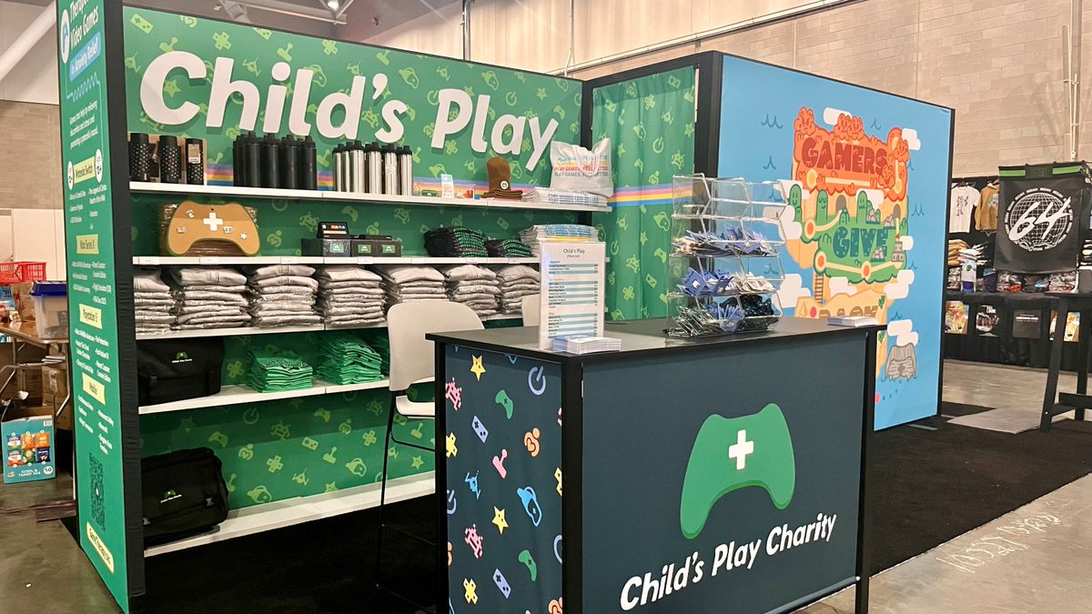 Hey hey, gamers! Guess what time it is? It's #PAXEast time! Swing by Booth 10027 to support therapeutic gaming. A big thank you to our amazing volunteers who are helping us out all weekend!
