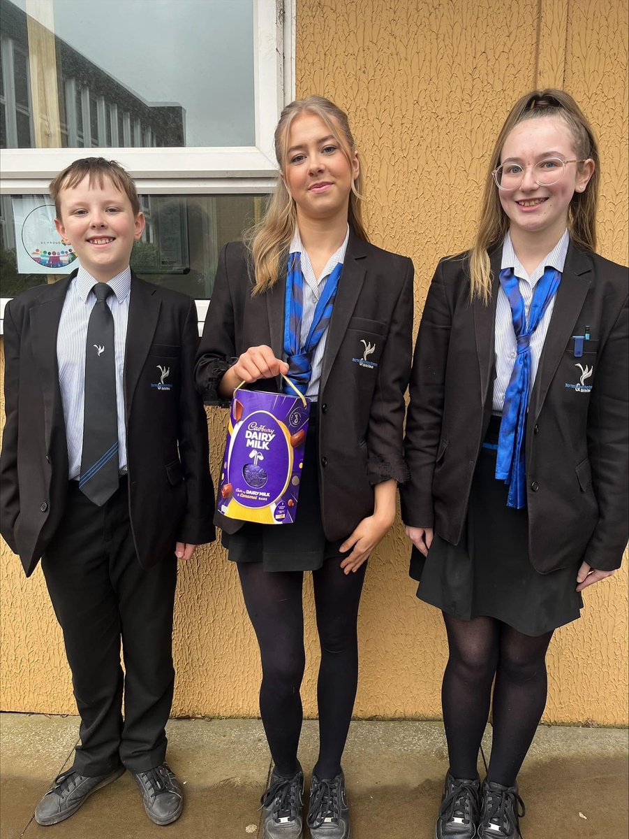 Students have loved the Easter egg hunt organised by our PRK Podcast team. Each member of staff was given an egg to hide. Once found by students, all were entered into a raffle for a prize. We are very proud of our team. Now let's get on with making ep 2 & more competitions.