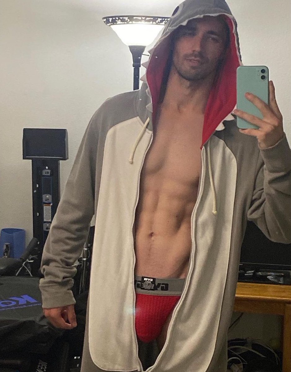 the way I still cannot believe this is aventurine's va