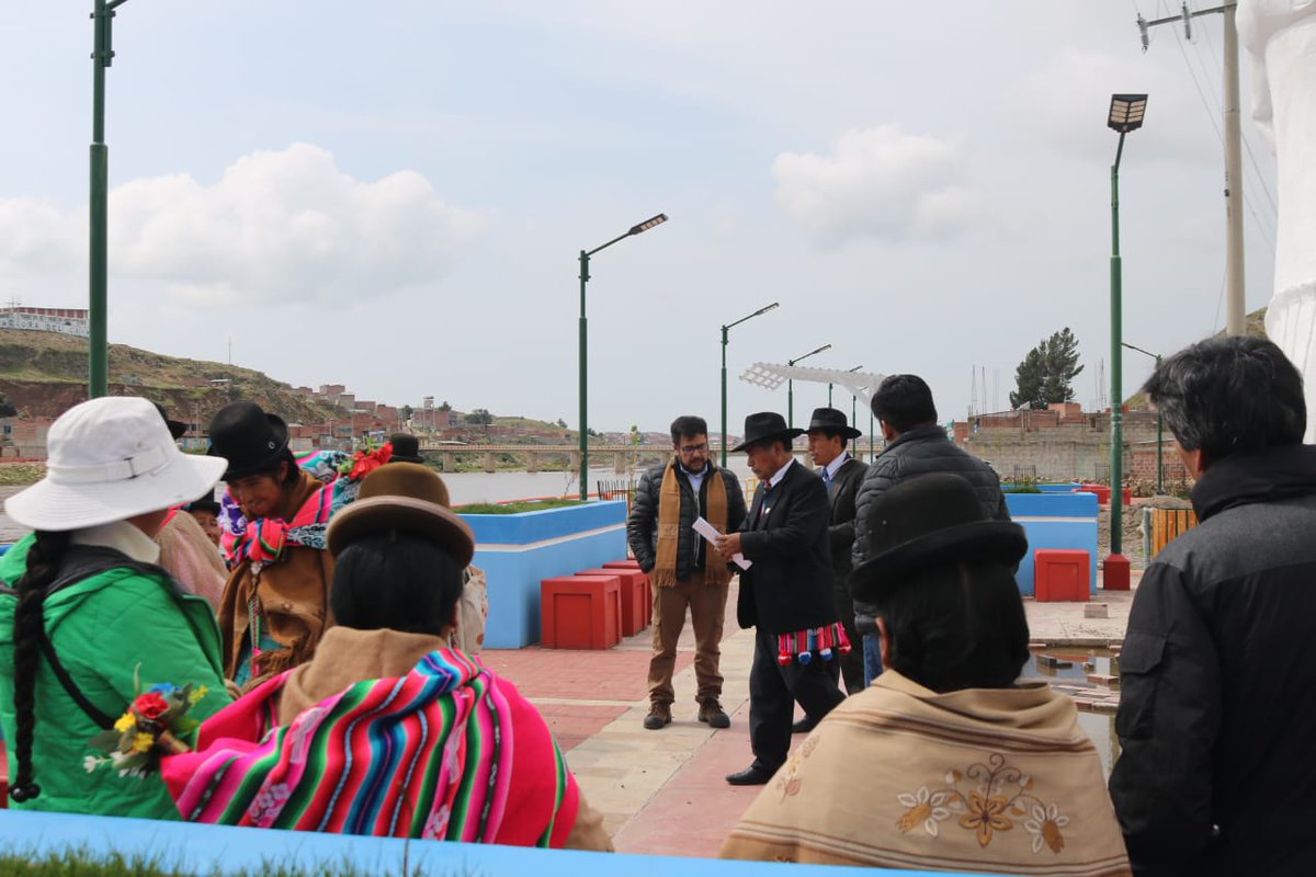 CarlosZeballosC's tweet photo. 🟥#SemanaDeRepresentación | Reunión con los tenientes gobernadores del distrito de #Conduriri, #ElCollao - #Puno.
Escuchamos atentamente sus demandas, necesidades y los desafíos que enfrentan en su día a día. https://t.co/thtfrHQ3uz