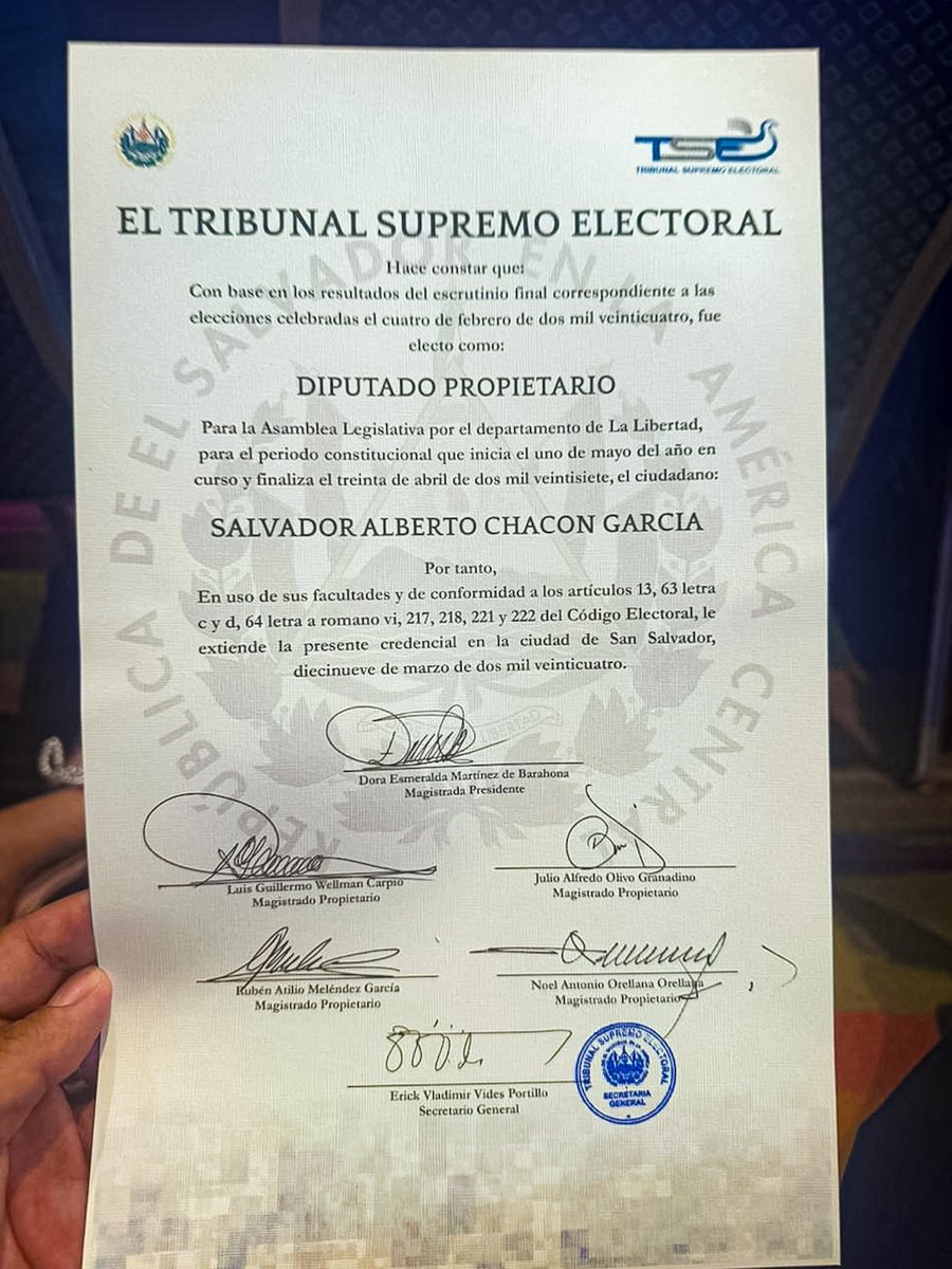 Salvador Chacón tweet media
