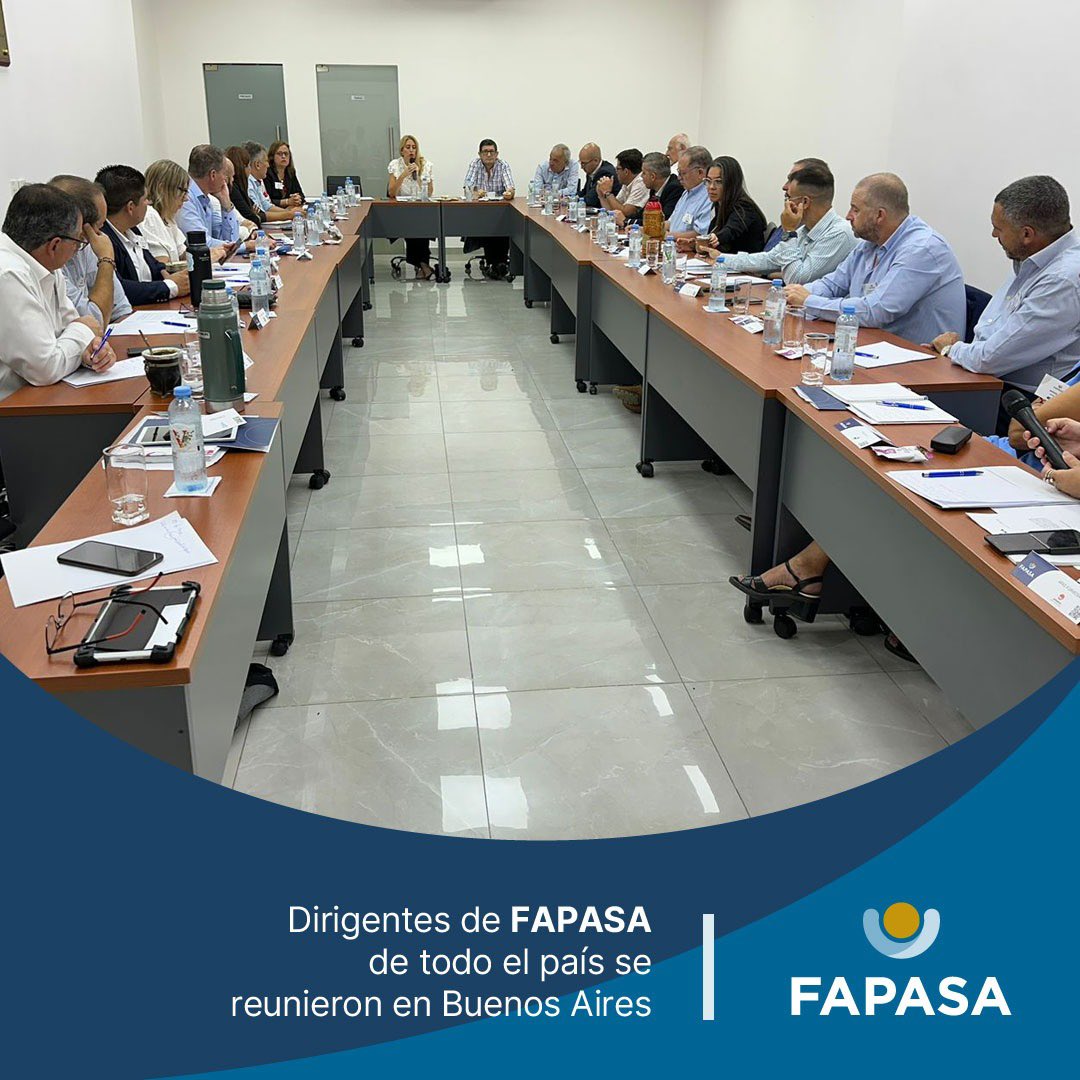 FAPASAOFICIAL's tweet photo. ⏩️Dirigentes de todo el país se reunieron en Buenos Aires

🙌🏼La semana pasada, los órganos de conducción de la Federación se congregaron en la sede de la Ciudad de Buenos Aires para seguir avanzando en el plan de acción 2024.

🌐Te contamos más en : https://t.co/crZhRmiUY3 https://t.co/SFAb7kKWdH