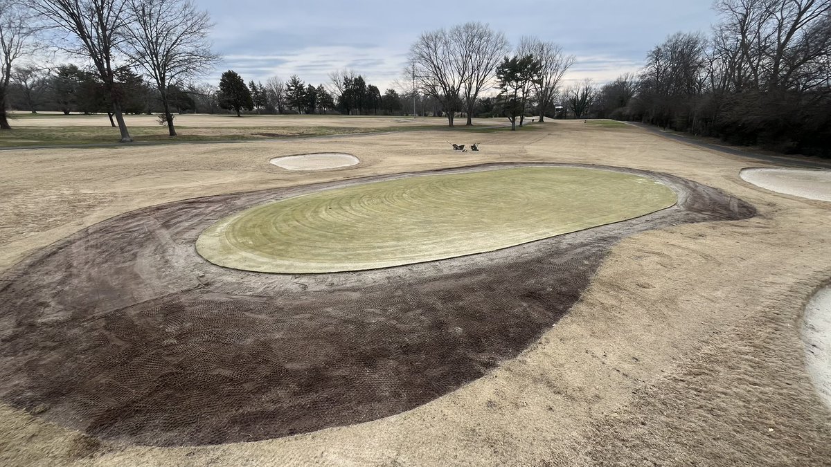 JohnLeathers_9's tweet photo. Love the results reclaiming about 3,000 sq.ft. of lost putting surface #11 @BGCC1913 good job everyone! https://t.co/JNlMElFVBS