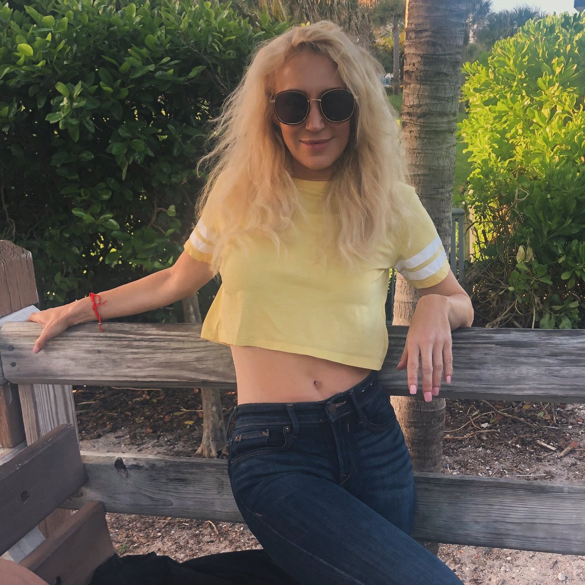 JES (@official_jes) on Twitter photo Hello Miami let the humidity take control of your hair! I’ll be playing March 21st at <a href="/BlackHoleRec/">Black Hole Recordings</a> <a href="/coldharbourrec/">Coldharbour</a> event - La Otra 55NE 24th ST, MIAMI, FL 33137 11 pm - 12:15 am & March 22nd at <a href="/UnitedWeGroove_/">UnitedWeGroove</a> Groove C Level Rooftop 9 pm_info ❤️ linktr.ee/officialjes Hello Miami let the humidity take control of your hair! I’ll be playing March 21st at <a href="/BlackHoleRec/">Black Hole Recordings</a> <a href="/coldharbourrec/">Coldharbour</a> event - La Otra 55NE 24th ST, MIAMI, FL 33137 11 pm - 12:15 am & March 22nd at <a href="/UnitedWeGroove_/">UnitedWeGroove</a> Groove C Level Rooftop 9 pm_info ❤️ linktr.ee/officialjes