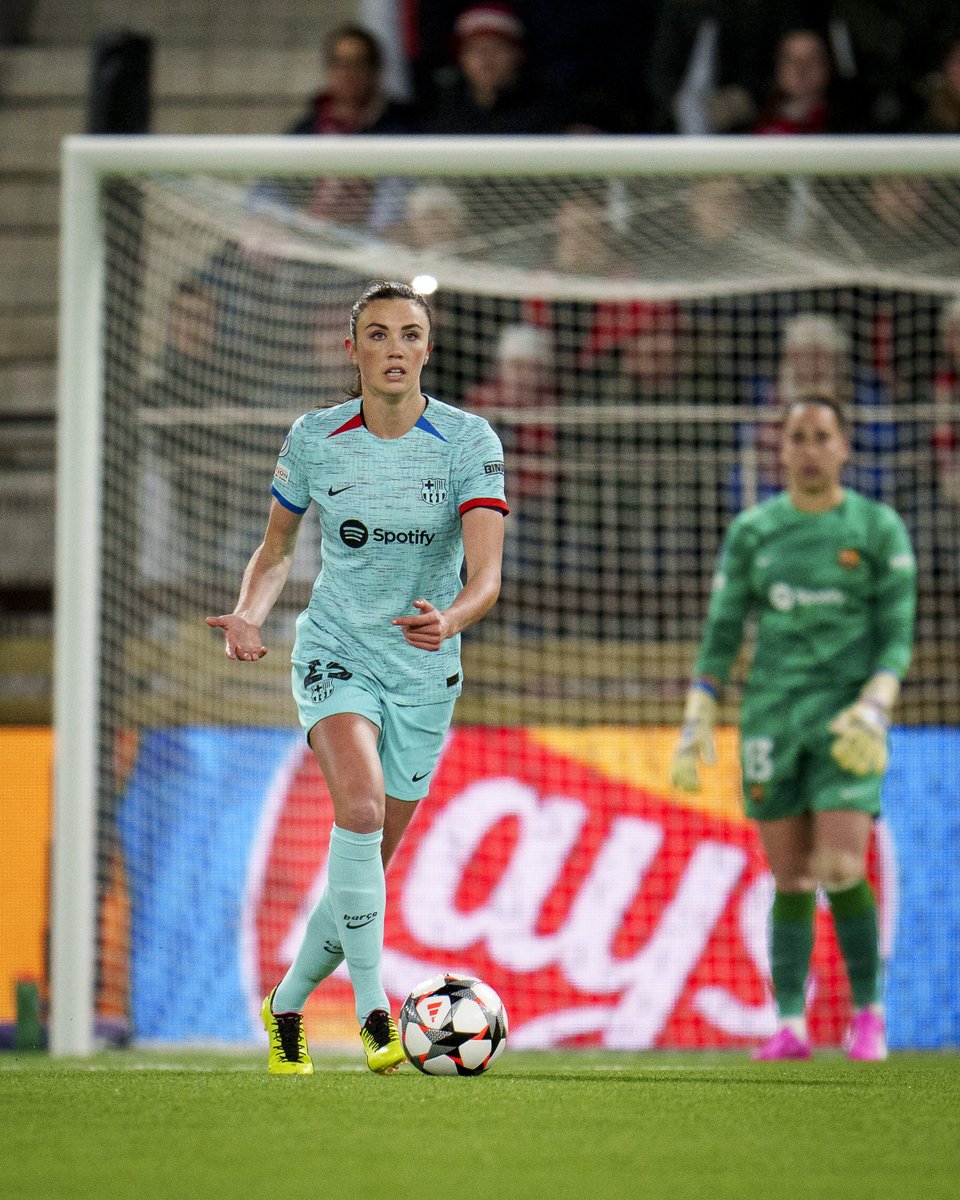 FC Barcelona Femení (@fcbfemeni) on Twitter photo 1️⃣0️⃣0️⃣ 𝐄𝐍𝐆𝐄𝐍 1️⃣0️⃣0️⃣
<a href="/ingrid_engen/">Ingrid Syrstad Engen</a> ha disputat el seu partit 100 amb el Barça 🔵🔴
Enhorabona, Ingrid! 👏👏👏👏 1️⃣0️⃣0️⃣ 𝐄𝐍𝐆𝐄𝐍 1️⃣0️⃣0️⃣
<a href="/ingrid_engen/">Ingrid Syrstad Engen</a> ha disputat el seu partit 100 amb el Barça 🔵🔴
Enhorabona, Ingrid! 👏👏👏👏