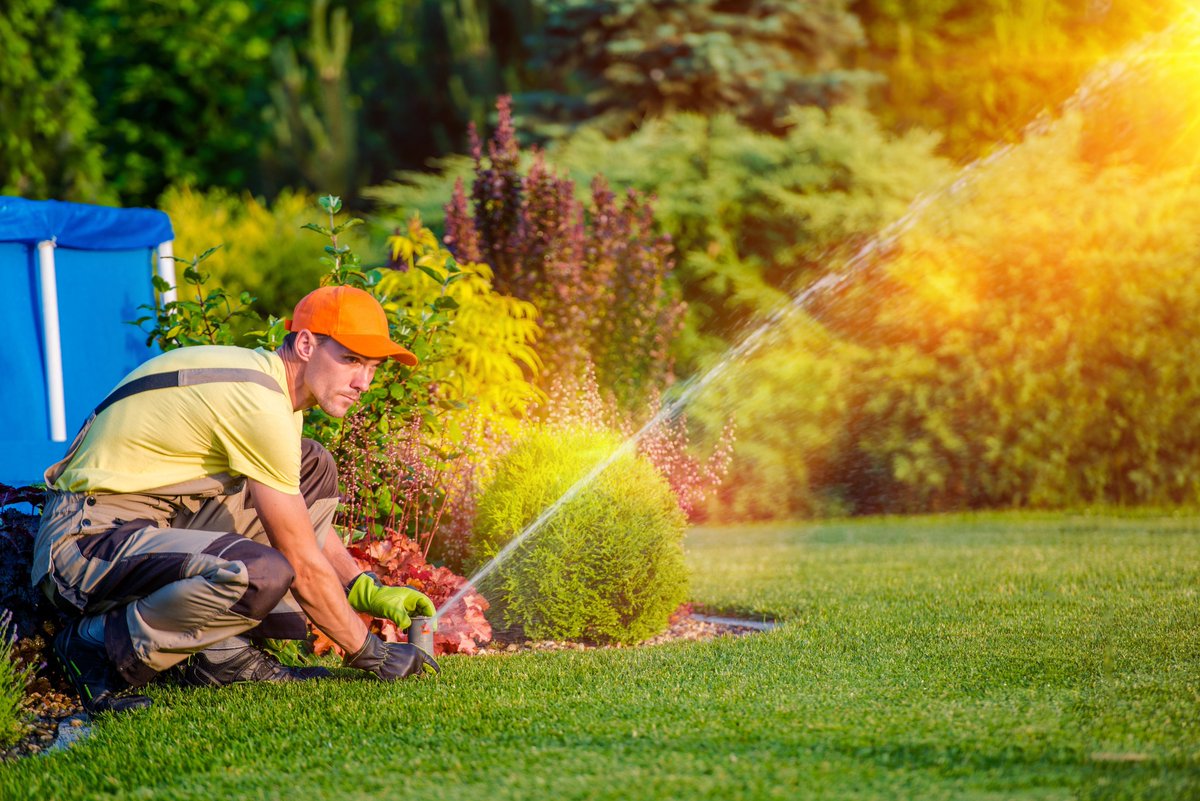 Now that we have reached the official #firstdayofspring, what are your #lawncare goals this season? #PBIGordonTurf
