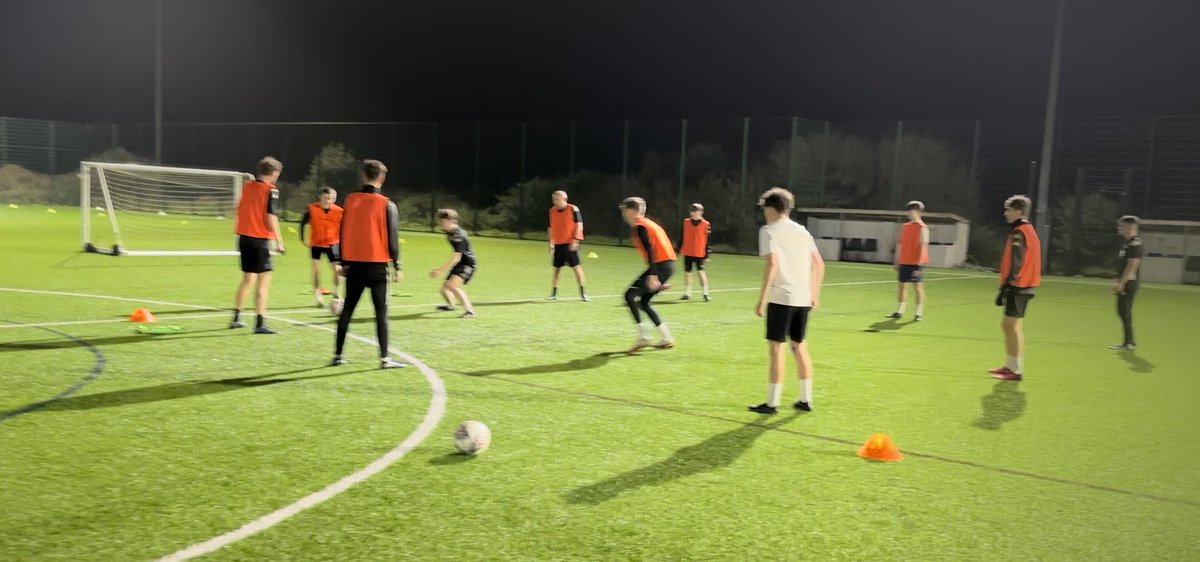 MARTYN DAUGHTERY (@daughts) on Twitter photo Always a pleasure to take training with <a href="/HelstonAFCDevsI/">๐๐๐ก๐จ๐ฉ๐ค๐ฃ ๐ผ๐๐พ ๐ฟ๐๐ซ๐๐ก๐ค๐ฅ๐ข๐๐ฃ๐ฉ ๐</a> & <a href="/HelstonAFCDevII/">Helston AFC Development II</a>
๐victorious in a closely fought high tempo session! ๐๐ผ
Highly talented bunch with fantastic work ethic and great attitudes๐๐ผ
All the best for the weekend lads๐๐๐ฝ Always a pleasure to take training with <a href="/HelstonAFCDevsI/">๐๐๐ก๐จ๐ฉ๐ค๐ฃ ๐ผ๐๐พ ๐ฟ๐๐ซ๐๐ก๐ค๐ฅ๐ข๐๐ฃ๐ฉ ๐</a> & <a href="/HelstonAFCDevII/">Helston AFC Development II</a>
๐victorious in a closely fought high tempo session! ๐๐ผ
Highly talented bunch with fantastic work ethic and great attitudes๐๐ผ
All the best for the weekend lads๐๐๐ฝ